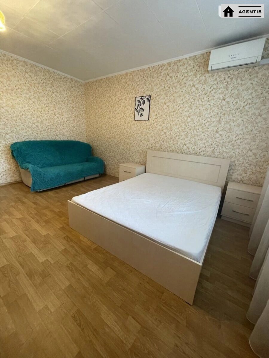 Сдам квартиру 1 комната, 52 m², 6 эт./21 этаж. 4, Бориса Гмирі вул., Киев. 