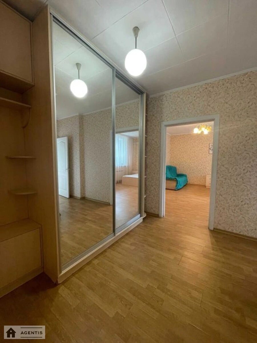 Сдам квартиру 1 комната, 52 m², 6 эт./17 этажей. 4, Бориса Гмирі вул., Киев. 