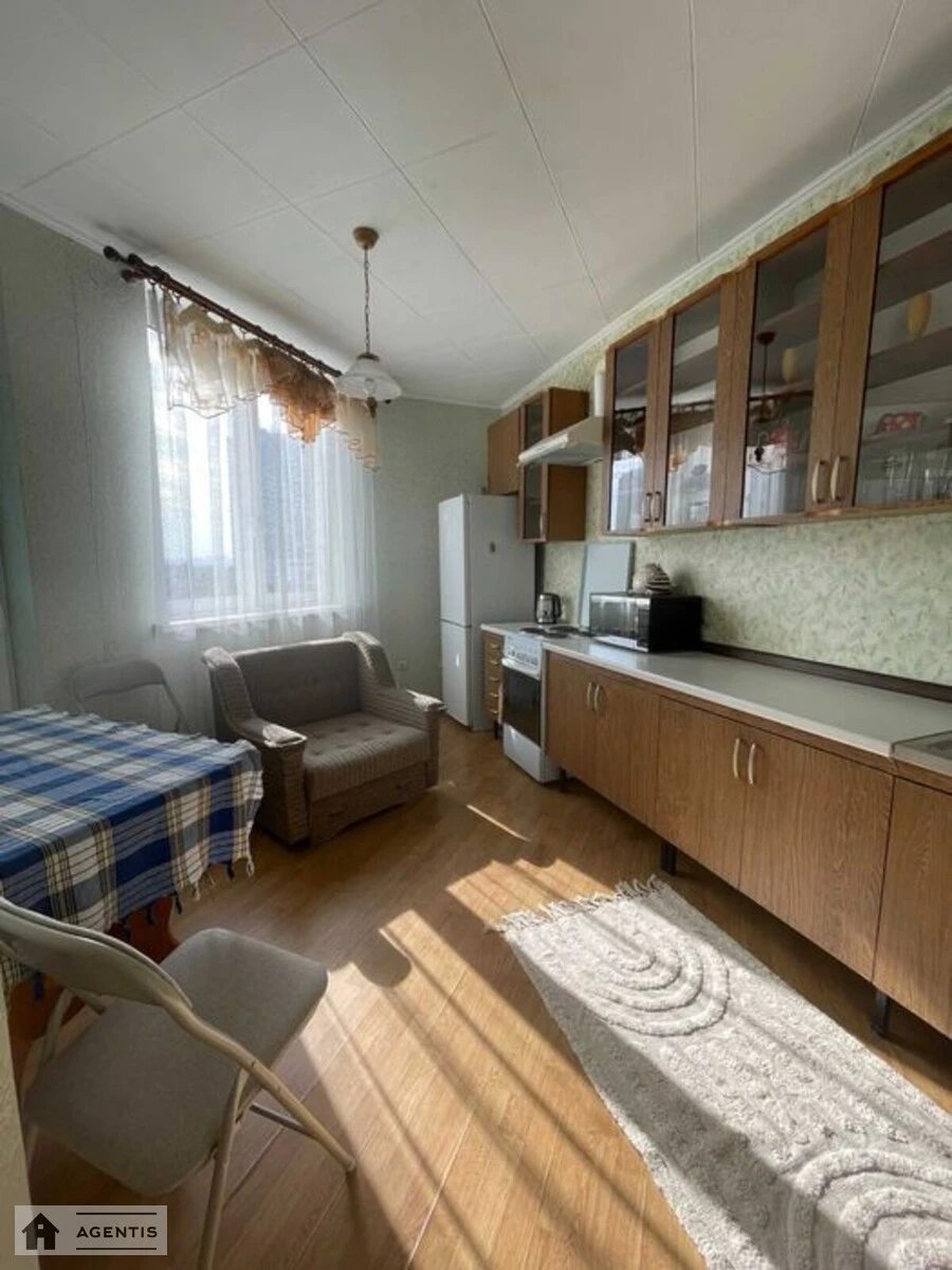 Сдам квартиру 1 комната, 52 m², 6 эт./17 этажей. 4, Бориса Гмирі вул., Киев. 