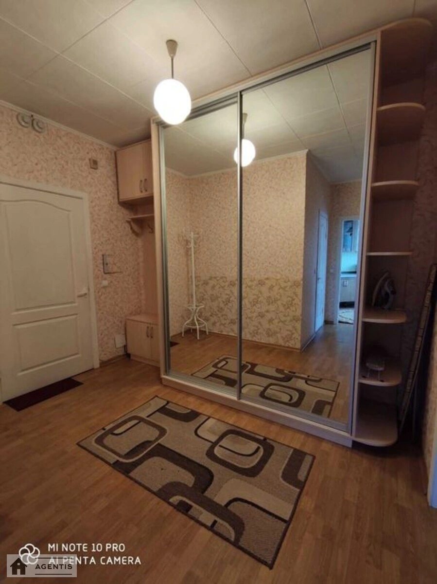 Apartment for rent 1 room, 52 m², 6th fl./17 floors. 4, Borysa Hmyri vul., Kyiv. 