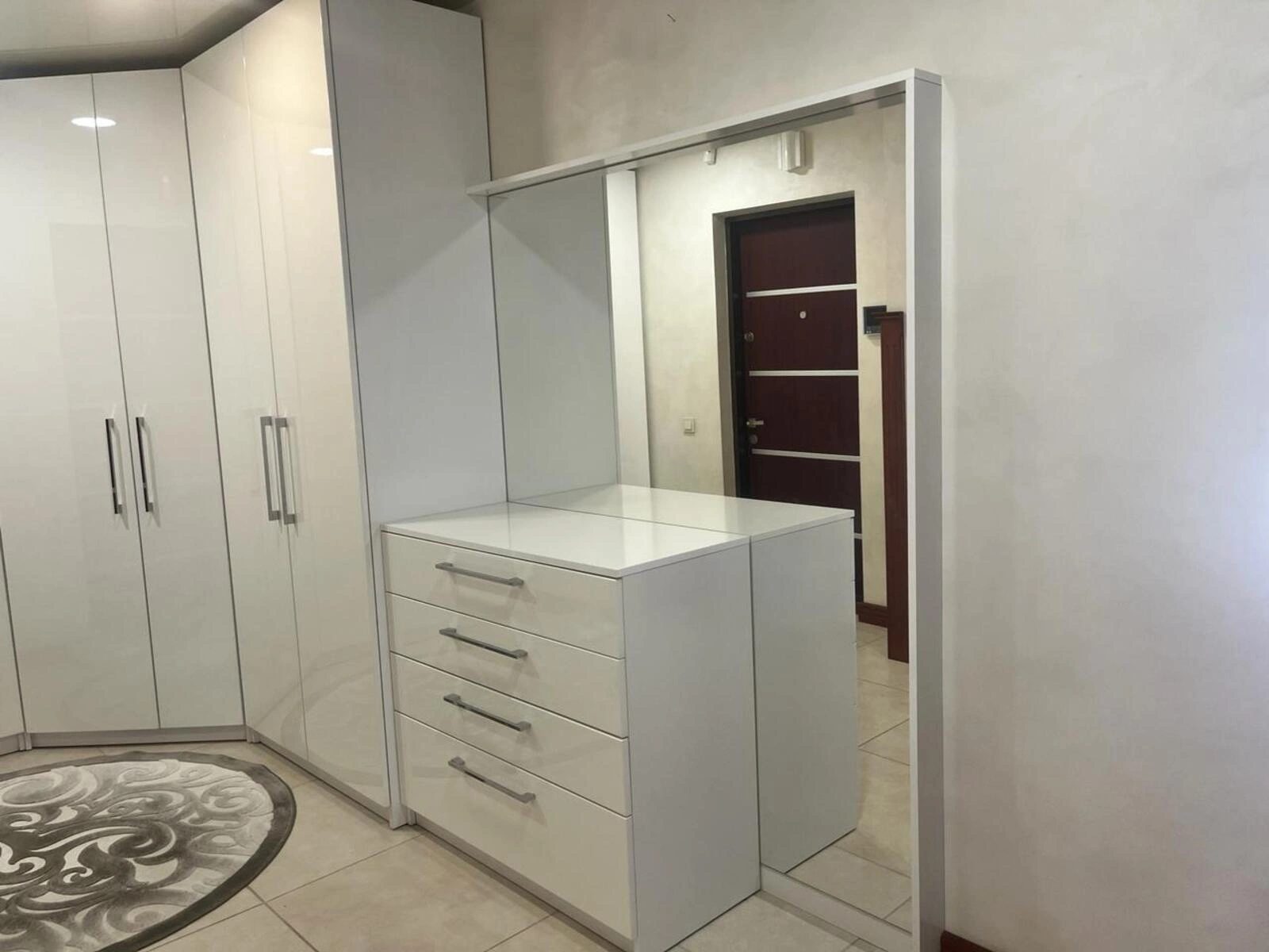 Здам квартиру 1 кімната, 86 m², 4 пов./10 поверхів. 6, Над Яром вул., Тернопіль. 