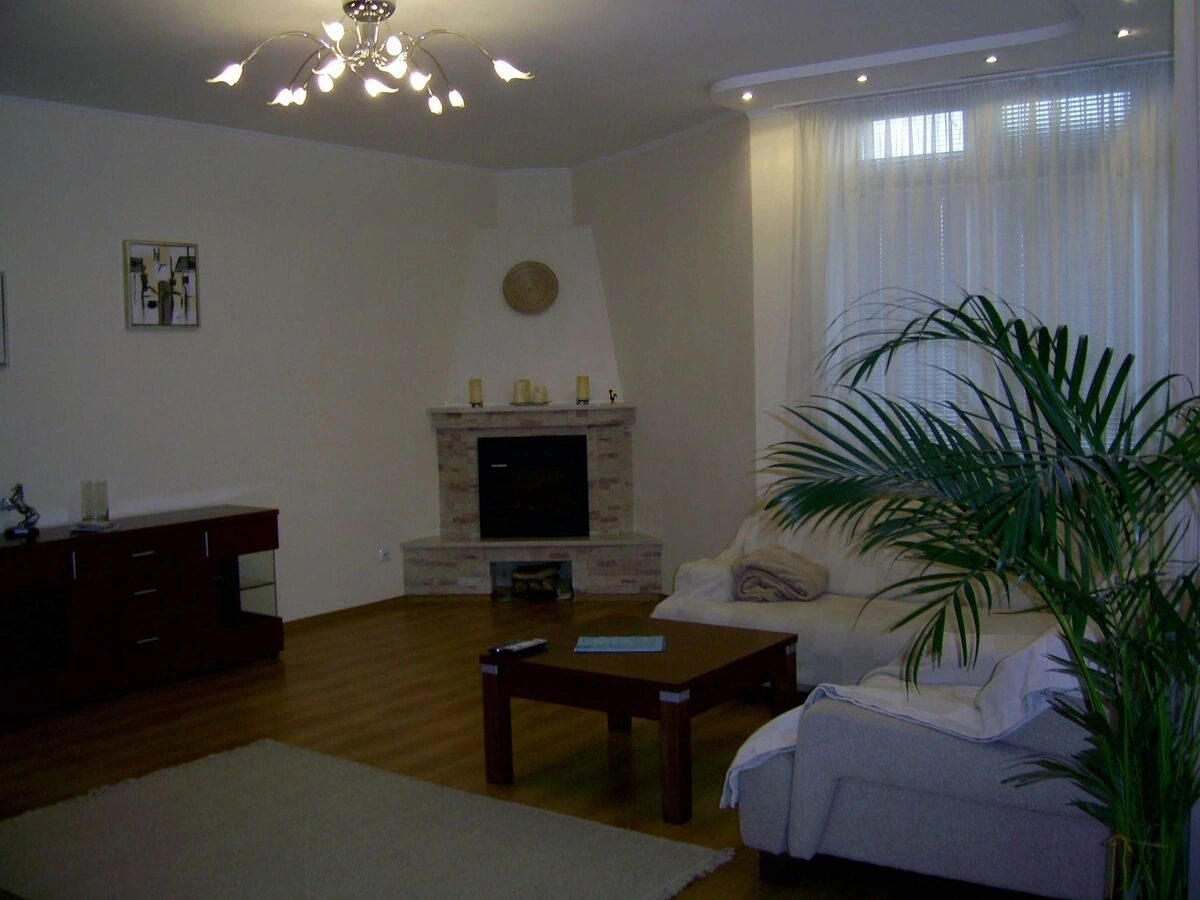 Apartments for sale 3 rooms, 113 m², 5th fl./21 floors. 68, Golosiyivskiy 68, Kyiv. 