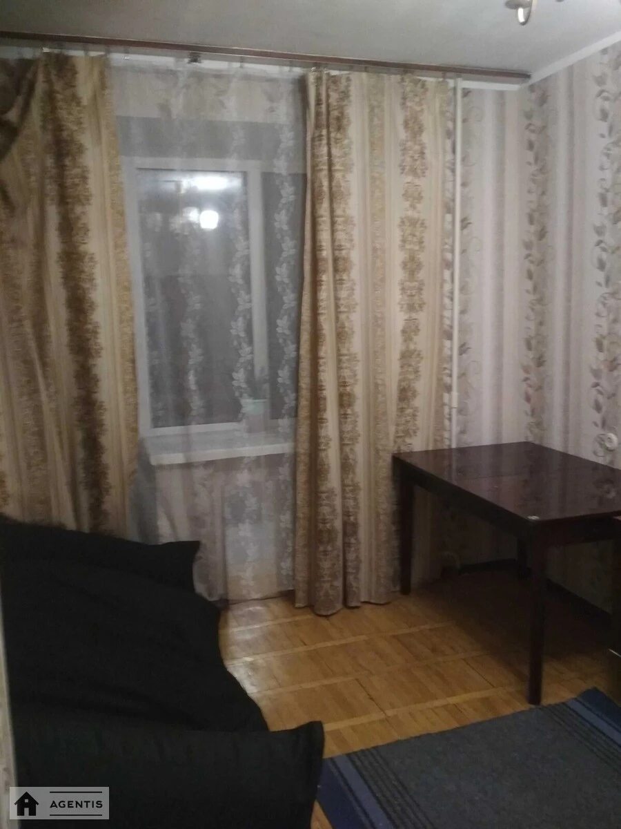 Apartment for rent 1 room, 22 m², 3rd fl./9 floors. Pecherskyy rayon, Kyiv. 