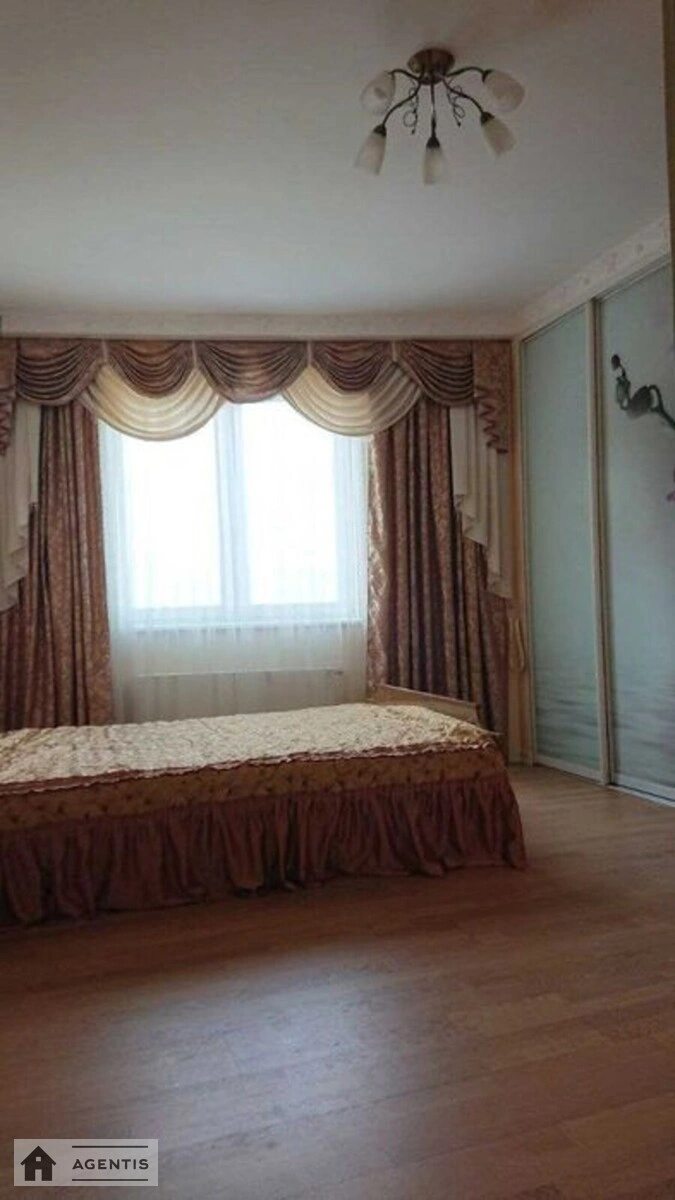 Apartment for rent 3 rooms, 98 m², 22nd fl./24 floors. 121, Beresteyskyy prosp. Peremohy, Kyiv. 