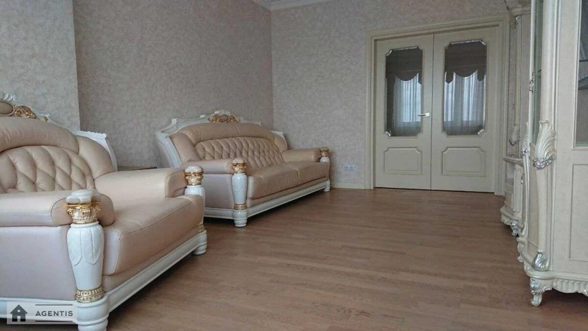 Apartment for rent 3 rooms, 98 m², 22nd fl./24 floors. 121, Beresteyskyy prosp. Peremohy, Kyiv. 