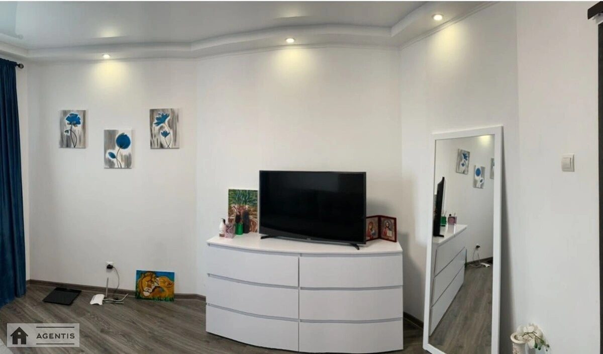 Сдам квартиру 1 комната, 35 m², 21 эт./25 этажей. 23, Межевая 23, Киев. 