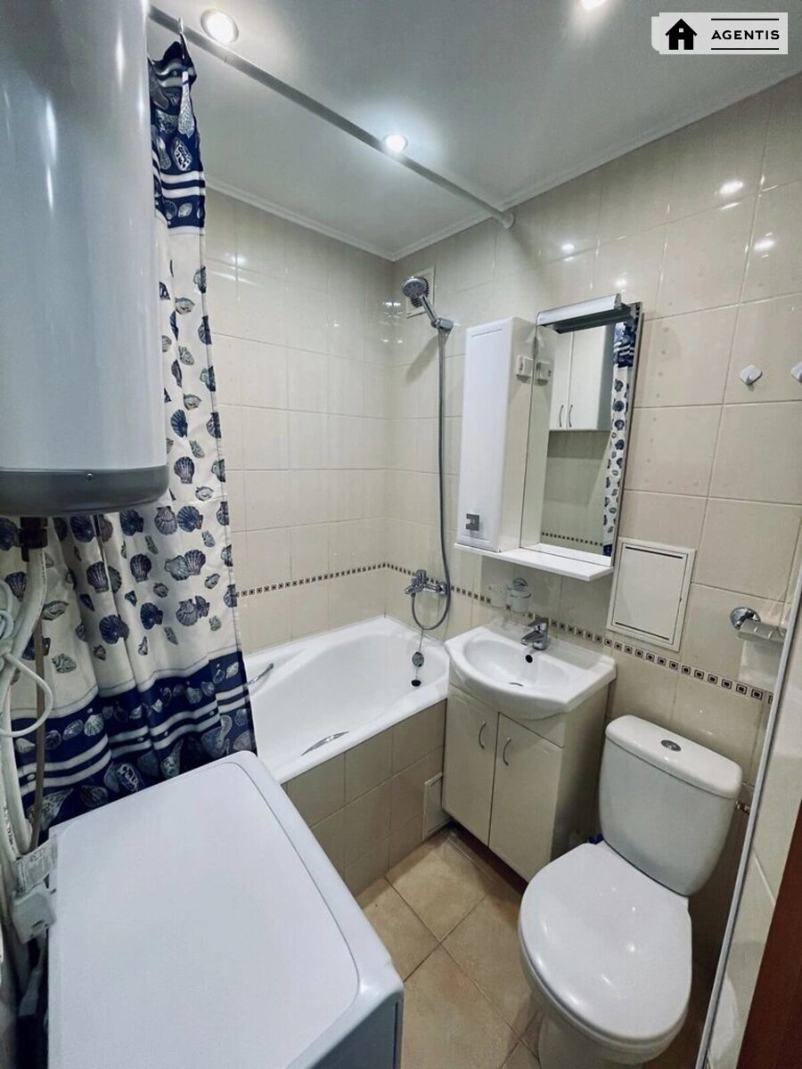 Apartment for rent 2 rooms, 47 m², 4th fl./5 floors. 15, Oleha Olzhycha vul., Kyiv. 