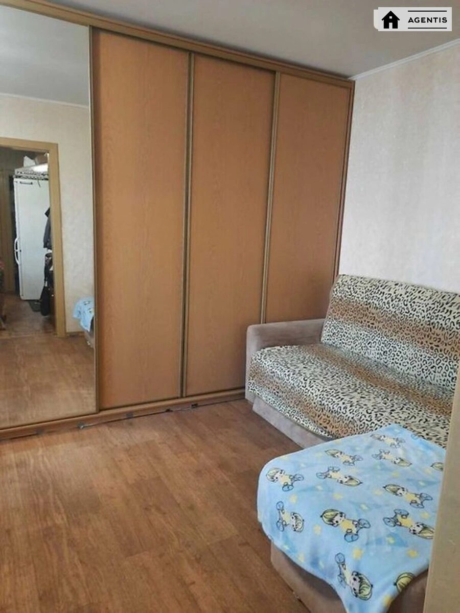 Сдам квартиру 2 комнаты, 42 m², 4 эт./9 этажей. 26, Оноре де Бальзака вул., Киев. 