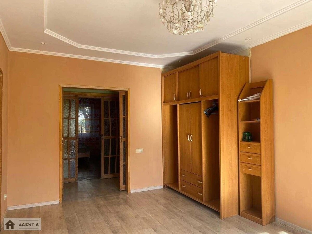 Apartment for rent 5 rooms, 114 m², 1st fl./9 floors. 14, Kashtanova 14, Kyiv. 