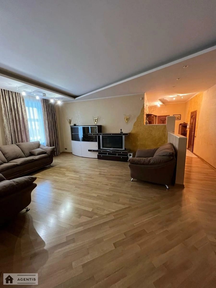 Сдам квартиру 3 комнаты, 158 m², 5 эт./8 этажей. 4, Дмитра Багалія вул. (Пожарського), Киев. 