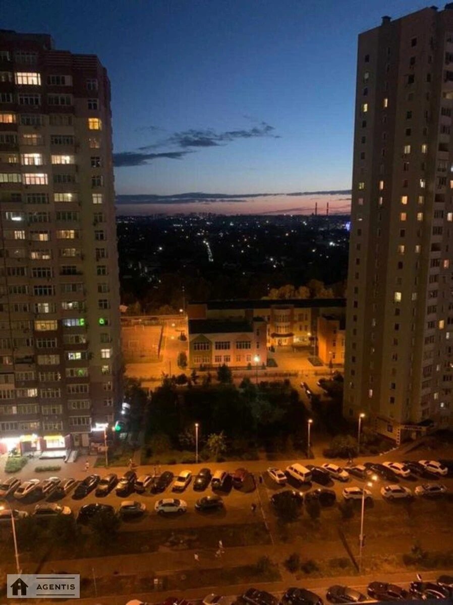 Сдам квартиру 1 комната, 40 m², 15 эт./20 этажей. Софії Русової вул., Киев. 