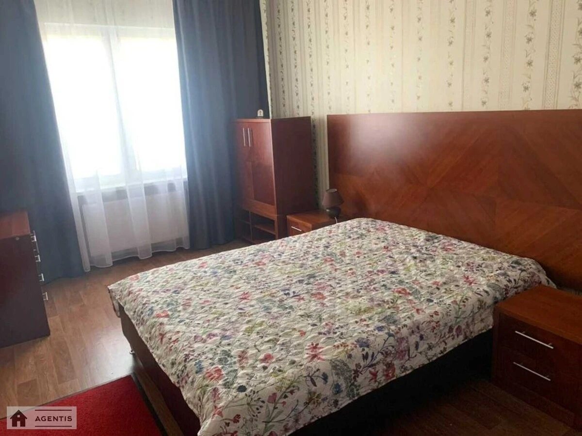 Сдам квартиру 1 комната, 40 m², 15 эт./20 этажей. Софії Русової вул., Киев. 