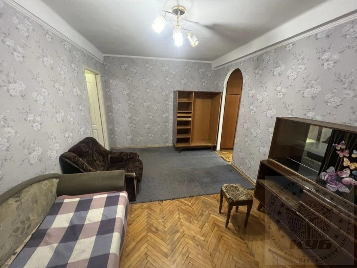 Apartments for sale 2 rooms, 40 m², 3rd fl./5 floors. 22, Vidradniy 22, Kyiv. 