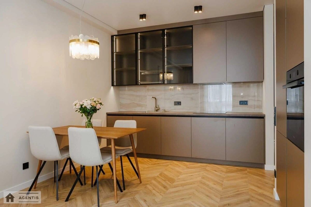 Apartment for rent 2 rooms, 58 m², 12th fl./24 floors. 44, Predslavynska 44, Kyiv. 