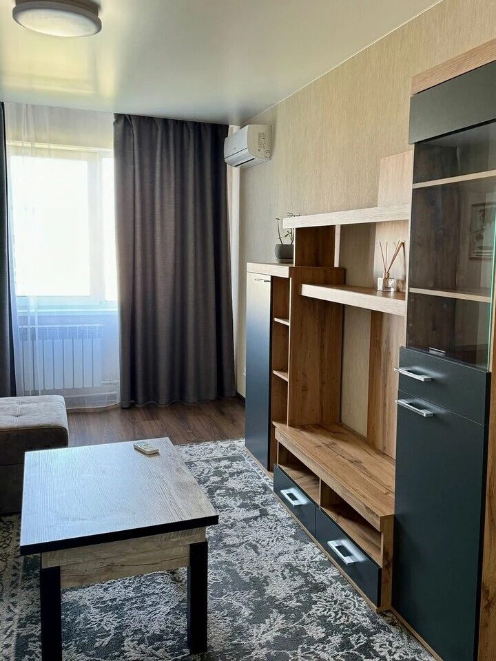 Apartment for rent 2 rooms, 50 m², 9th fl./10 floors. Darnytckiy 4, Kyiv. 