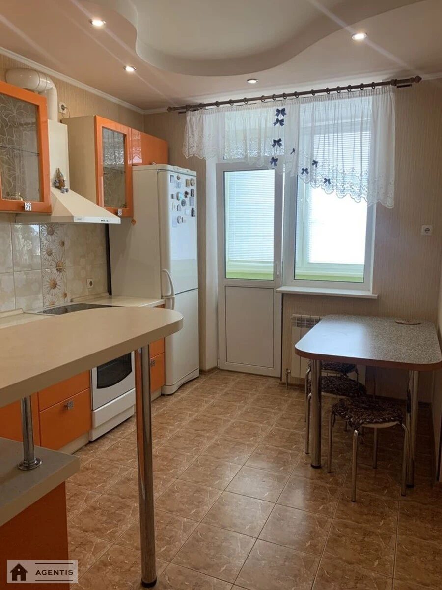 Сдам квартиру 1 комната, 45 m², 22 эт./25 этажей. 7, Єлизавети Чавдар вул., Киев. 