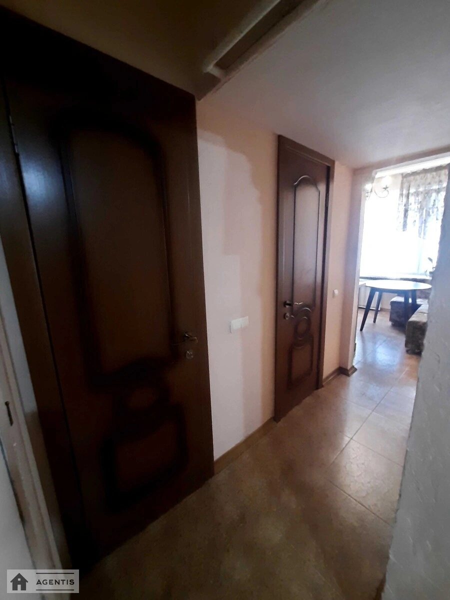 Apartment for rent 1 room, 38 m², 4th fl./12 floors. 1, Vinogradniy 1, Kyiv. 