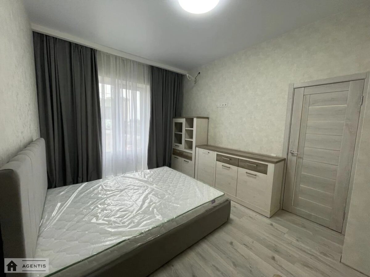 Apartment for rent 1 room, 38 m², 3rd fl./5 floors. 1, Voloshkova vul., Kyiv. 