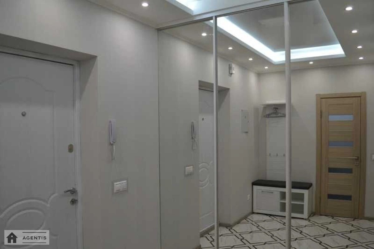 Здам квартиру 1 кімната, 56 m², 17 пов./25 поверхів. Богданівська, Київ. 