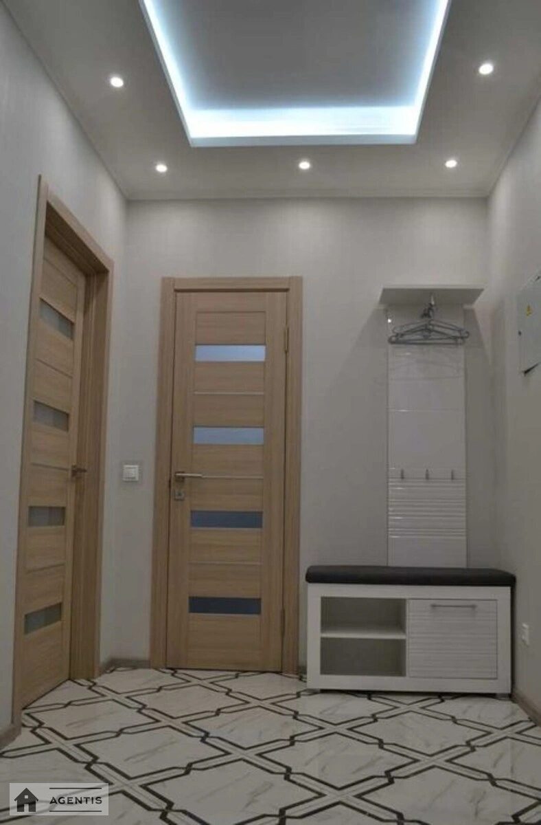 Здам квартиру 1 кімната, 56 m², 17 пов./25 поверхів. Богданівська, Київ. 