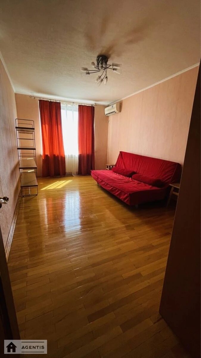 Apartment for rent 3 rooms, 70 m², 12th fl./16 floors. Malyshka vul., Kyiv. 