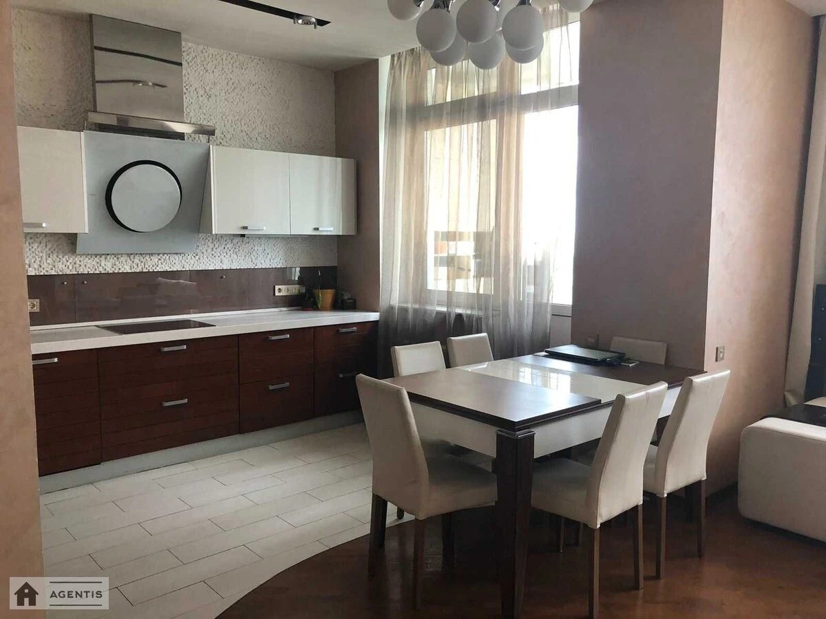 Apartment for rent 3 rooms, 106 m², 20th fl./24 floors. 10, Hnata Khotkevycha vul. Chervonohvardiyska, Kyiv. 