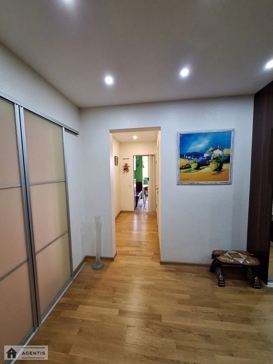 Apartment for rent 3 rooms, 85 m², 5th fl./16 floors. 4, Knyazhiy Zaton 4, Kyiv. 