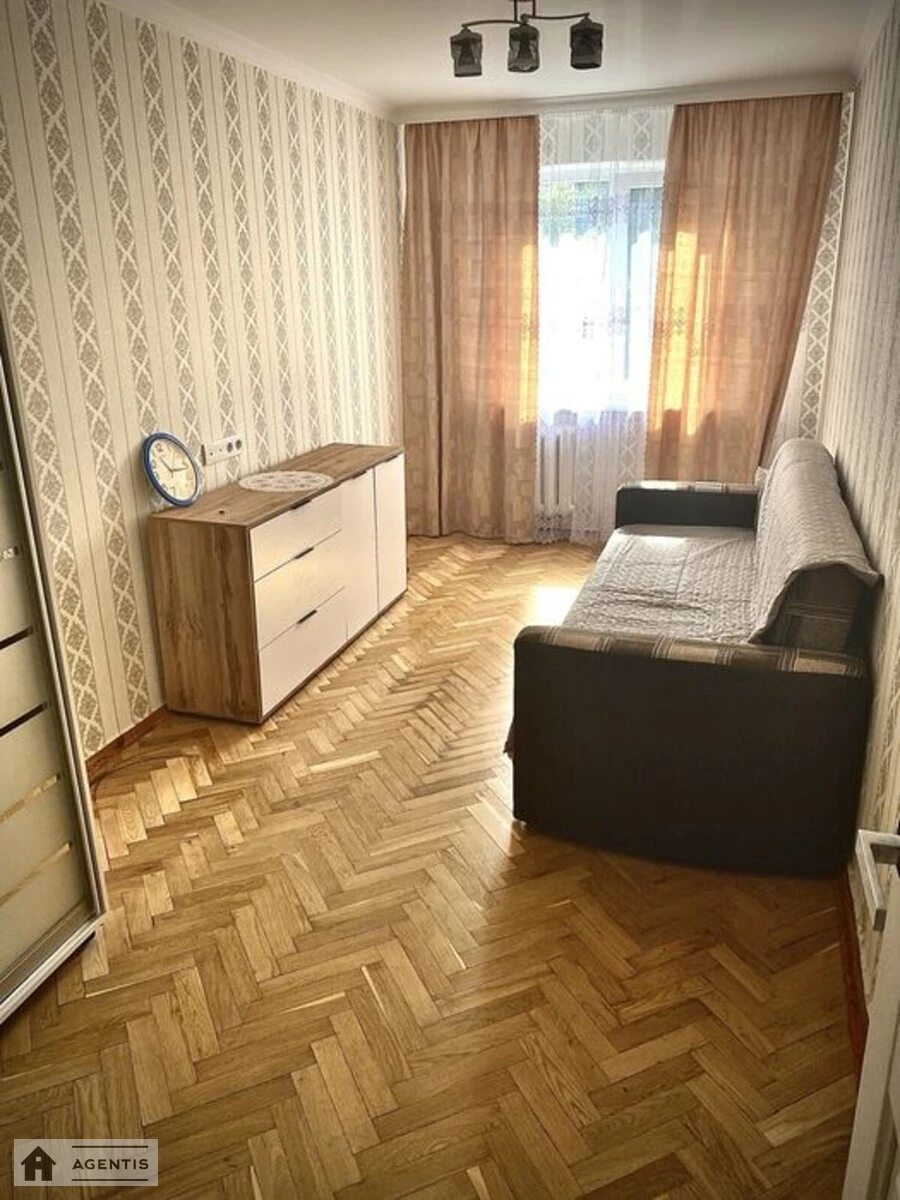 Apartment for rent 3 rooms, 60 m², 4th fl./5 floors. 42, Garmatna 42, Kyiv. 