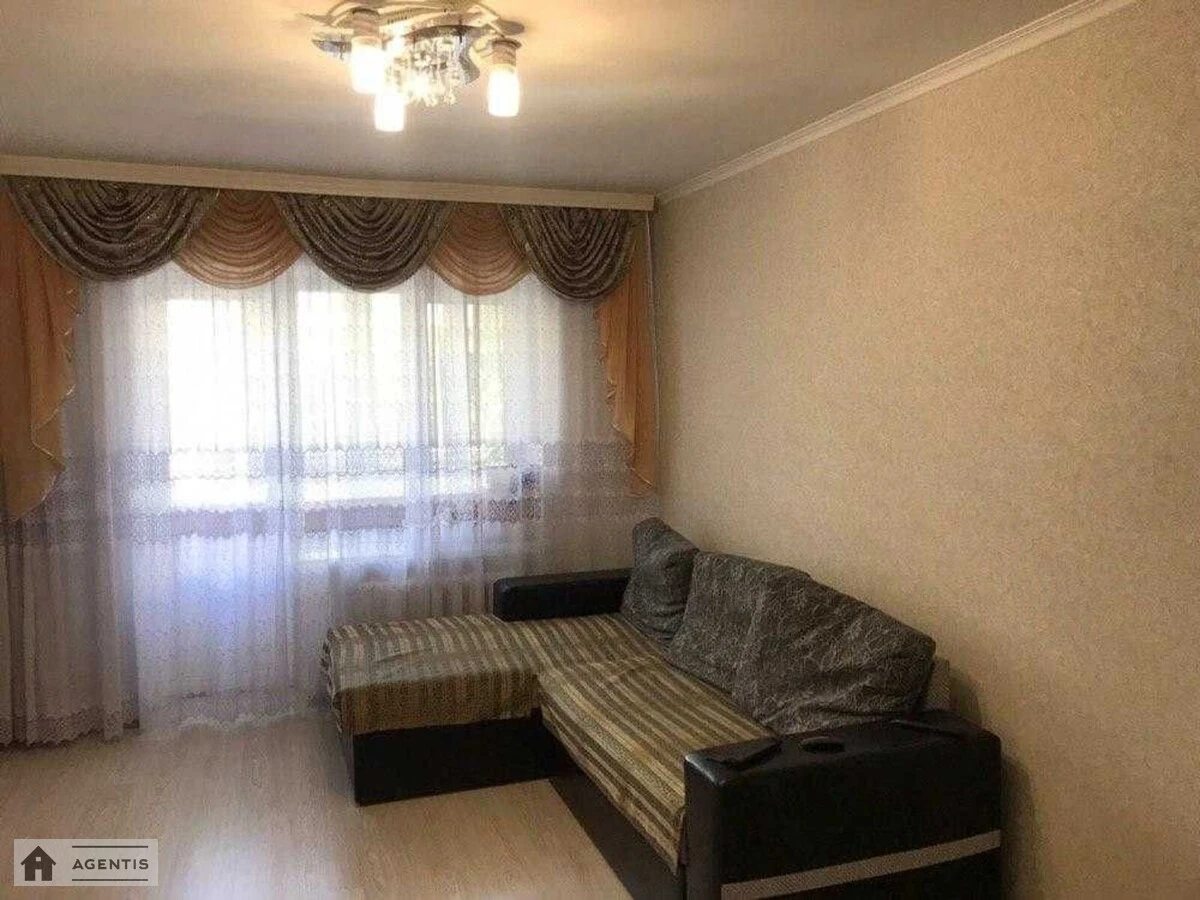 Apartment for rent 2 rooms, 45 m², 2nd fl./5 floors. Yuliyi Zdanovskoyi vul. Mykhayla Lomonosova, Kyiv. 