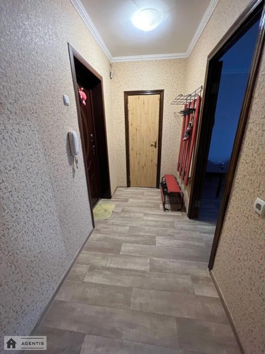 Здам квартиру 1 кімната, 40 m², 7 пов./10 поверхів. 8, Архітектора Вербицького вул., Київ. 