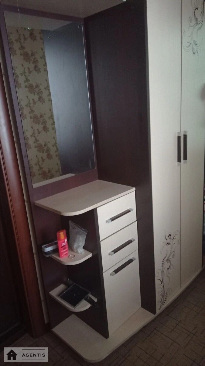 Здам квартиру 2 кімнати, 54 m², 9 пов./16 поверхів. Подільський район, Київ. 