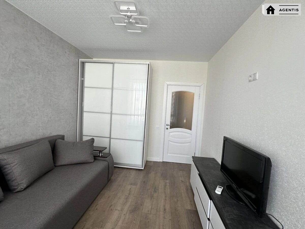 Apartment for rent 1 room, 40 m², 12th fl./26 floors. 15, Dniprovs'ka embankment 15, Kyiv. 