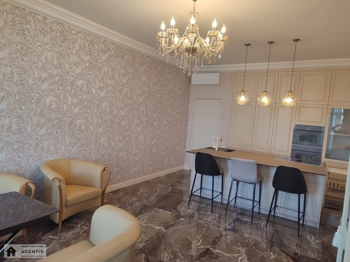 Apartment for rent 1 room, 90 m², 6th fl./9 floors. 35, Spaska 35, Kyiv. 