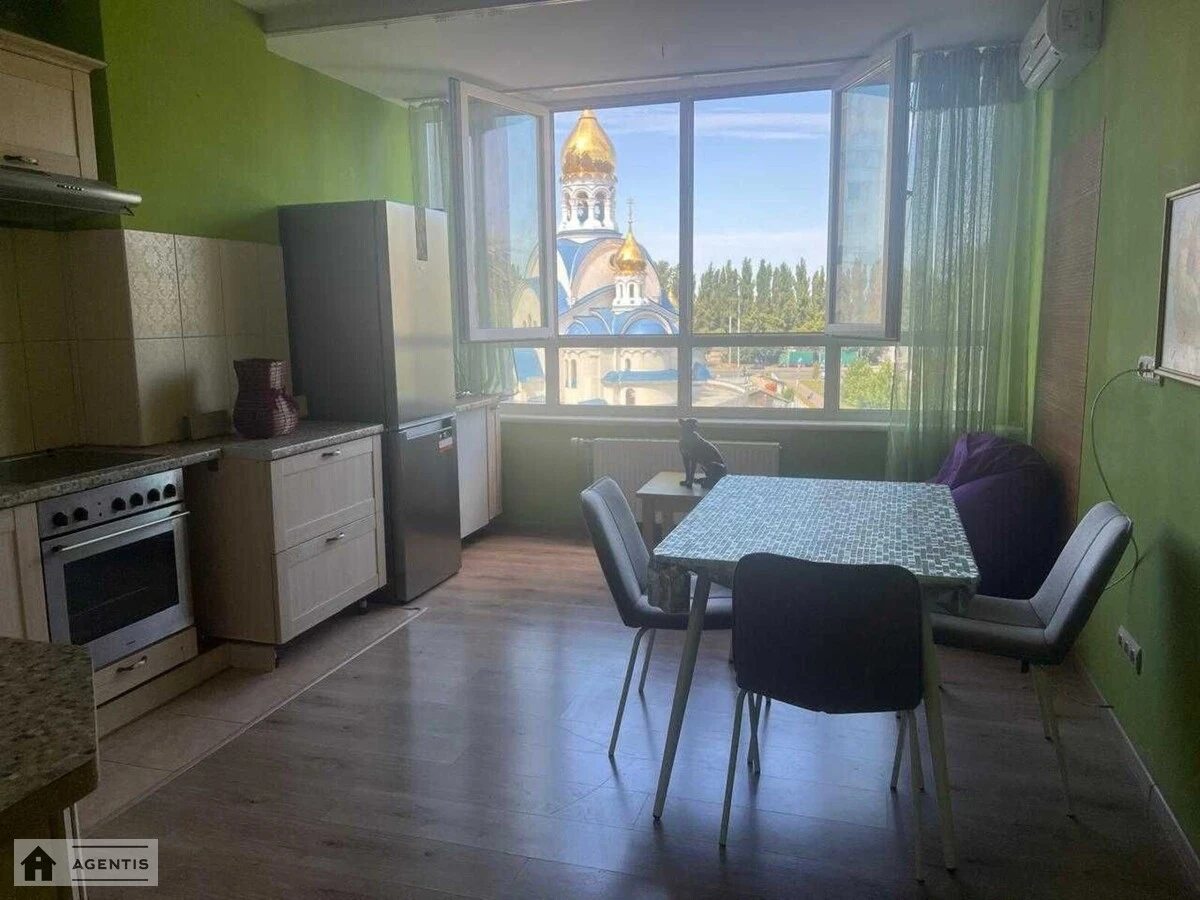 Apartment for rent 1 room, 50 m², 4th fl./23 floors. Akademika Hlushkova prosp., Kyiv. 