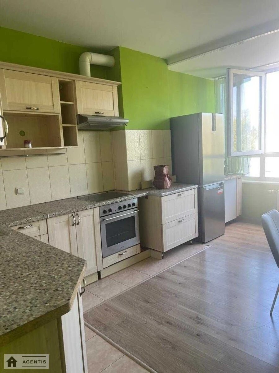 Сдам квартиру 1 комната, 50 m², 4 эт./23 этажа. Академіка Глушкова просп., Киев. 