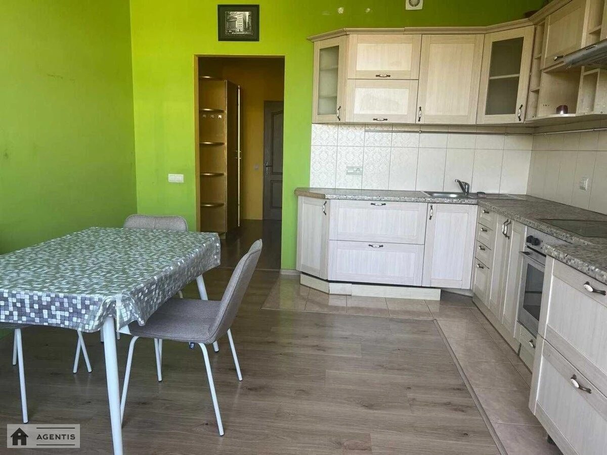 Здам квартиру 1 кімната, 50 m², 4 пов./23 поверхи. Академіка Глушкова просп., Київ. 