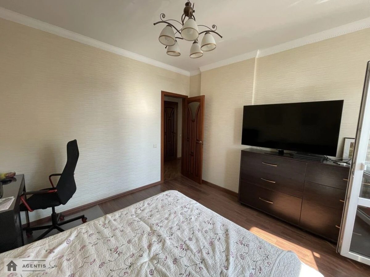 Сдам квартиру 1 комната, 40 m², 19 эт./25 этажей. 23, Урловская 23, Киев. 