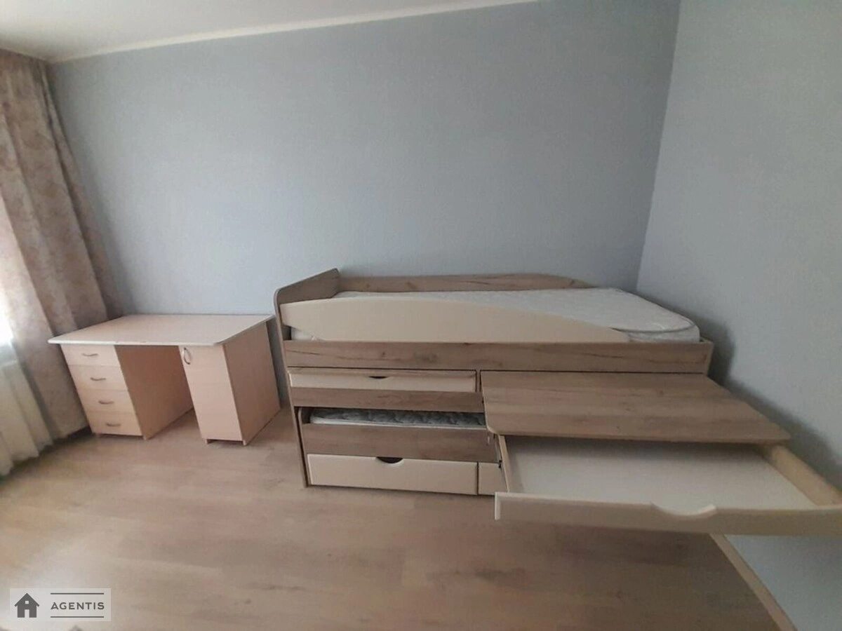 Здам квартиру 2 кімнати, 51 m², 4 пов./9 поверхів. Георгія Гонгадзе просп., Київ. 