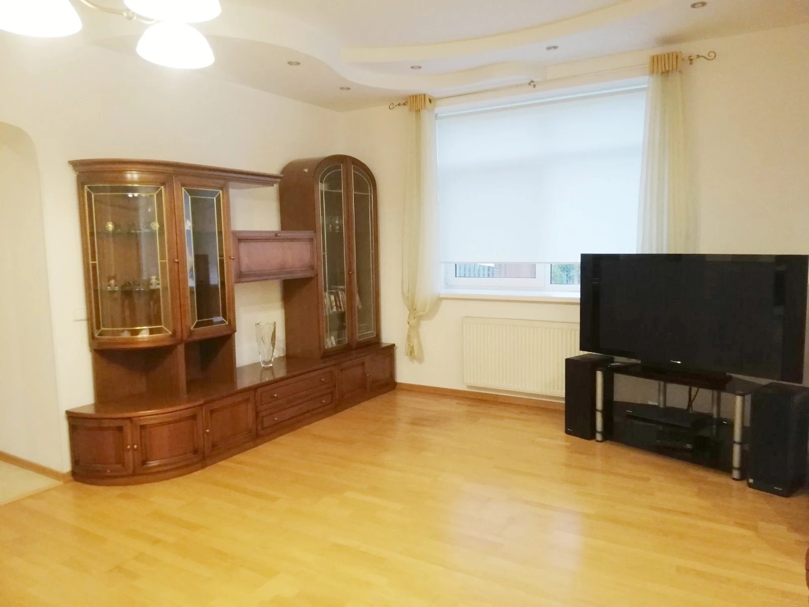 House near Park Mezhyhirya,205 m, plot 1400