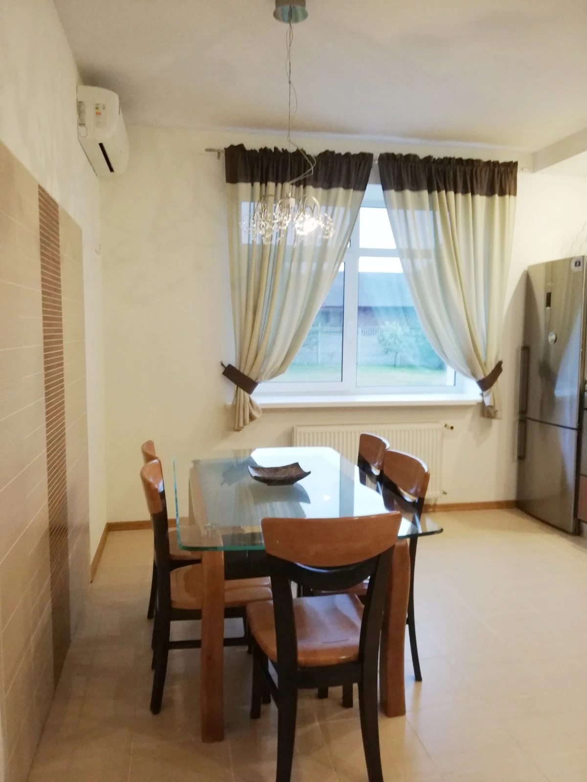 House near Park Mezhyhirya,205 m, plot 1400