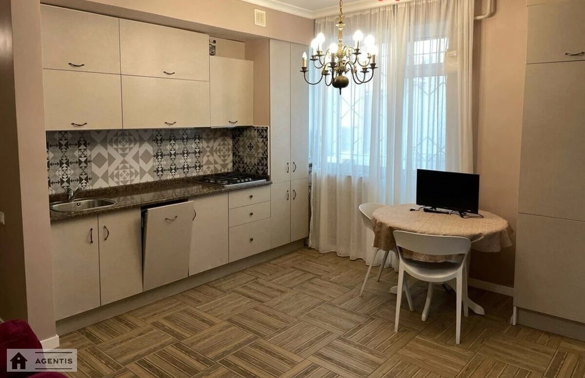 Apartment for rent 1 room, 43 m², 1st fl./5 floors. 6, Akademika Vilyamsa vul. Stepana Rudnytskoho, Kyiv. 