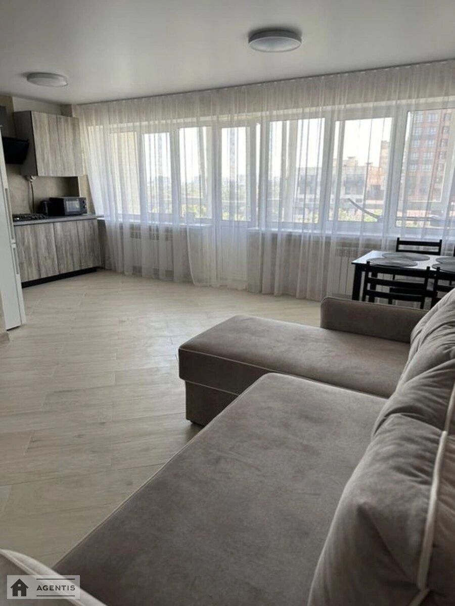 Apartment for rent 1 room, 40 m², 8th fl./16 floors. Shevchenkivskyy rayon, Kyiv. 