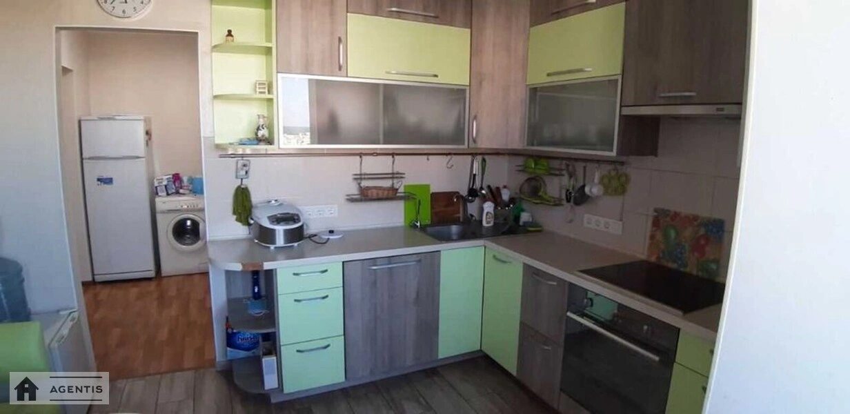 Apartment for rent 2 rooms, 50 m², 14th fl./16 floors. Milutenka, Kyiv. 