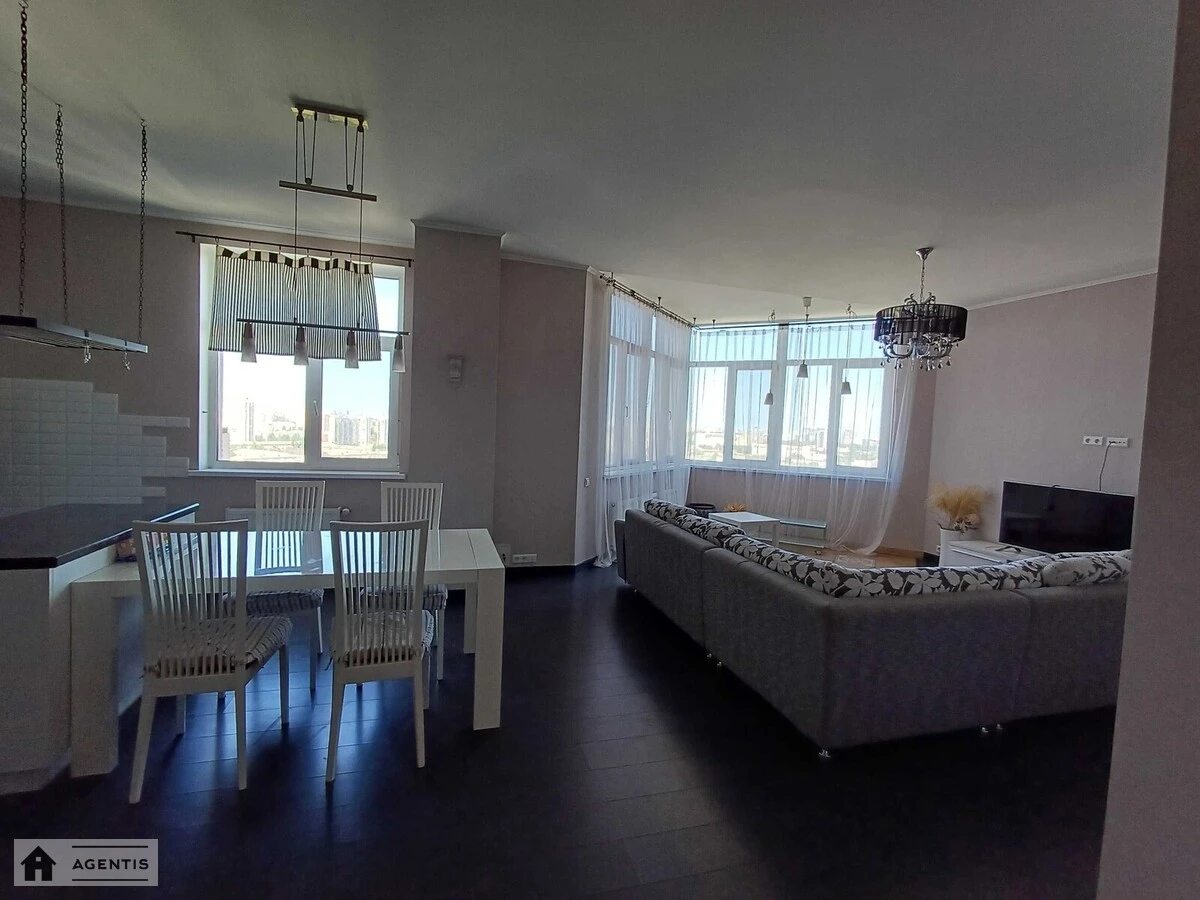 Apartment for rent 3 rooms, 96 m², 22nd fl./25 floors. 13, Henerala Henadiya Vorobyova vul. Kurska, Kyiv. 