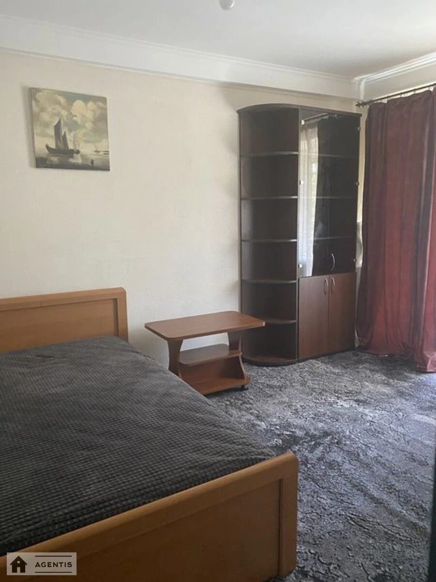 Здам квартиру 1 кімната, 32 m², 5 пов./5 поверхів. Шевченківський район, Київ. 