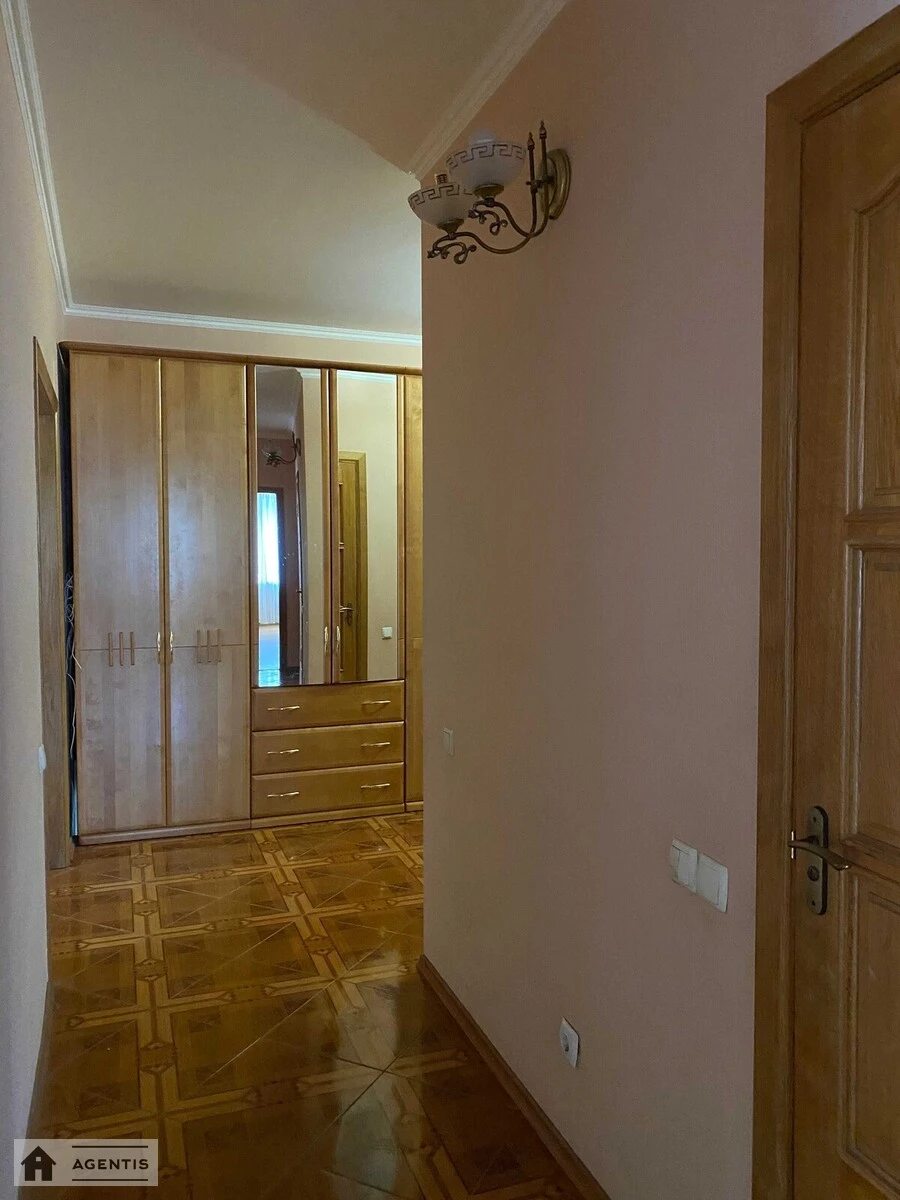 Apartment for rent 3 rooms, 120 m², 2nd fl./23 floors. 12, Ihorya Shamo bulv. Oleksiya Davydova, Kyiv. 