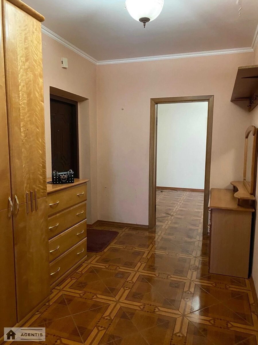 Apartment for rent 3 rooms, 120 m², 2nd fl./23 floors. 12, Ihorya Shamo bulv. Oleksiya Davydova, Kyiv. 