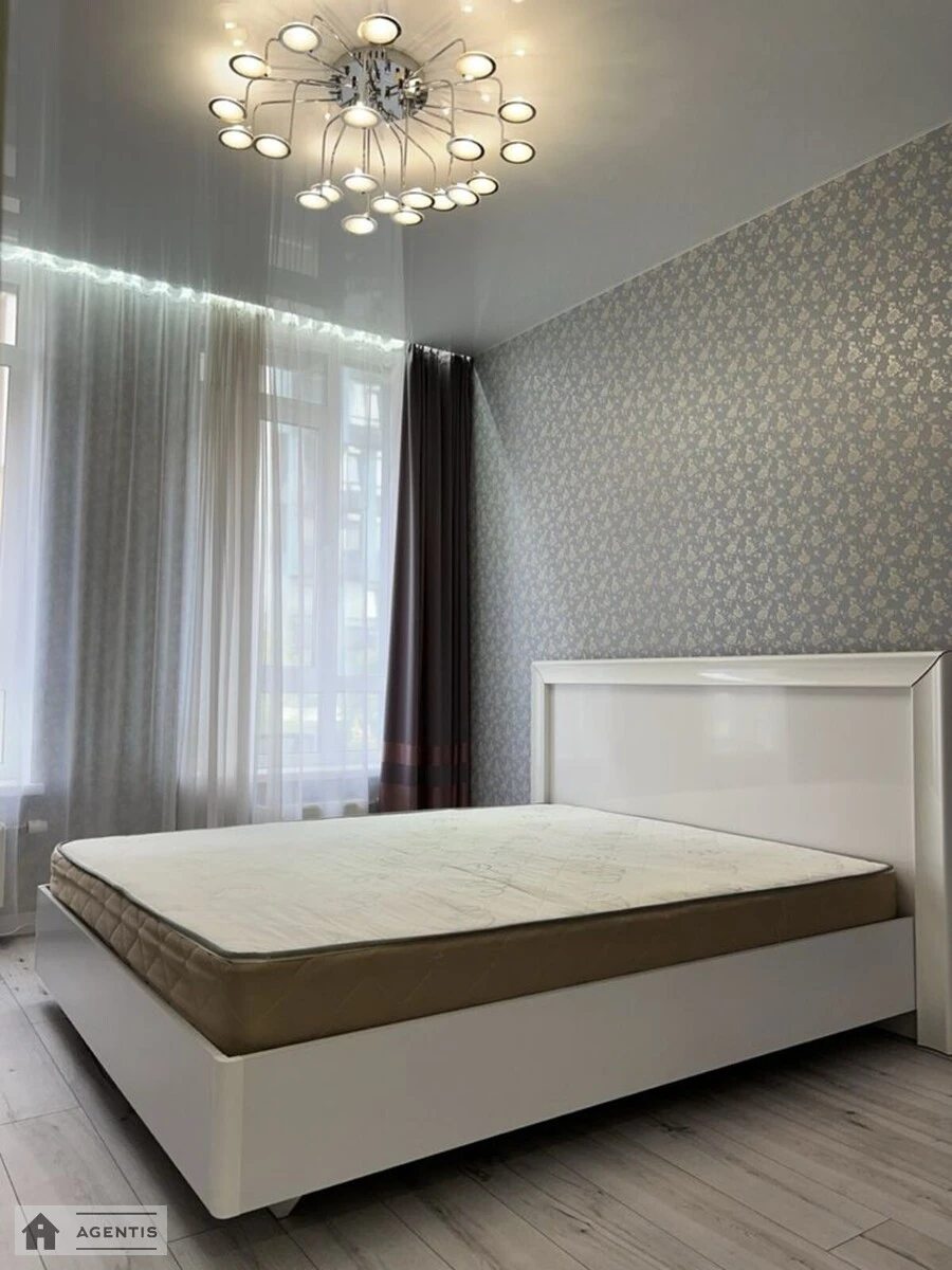 Apartment for rent 2 rooms, 41 m², 2nd fl./6 floors. 1, Tadeya Rylskoho vul., Kyiv. 