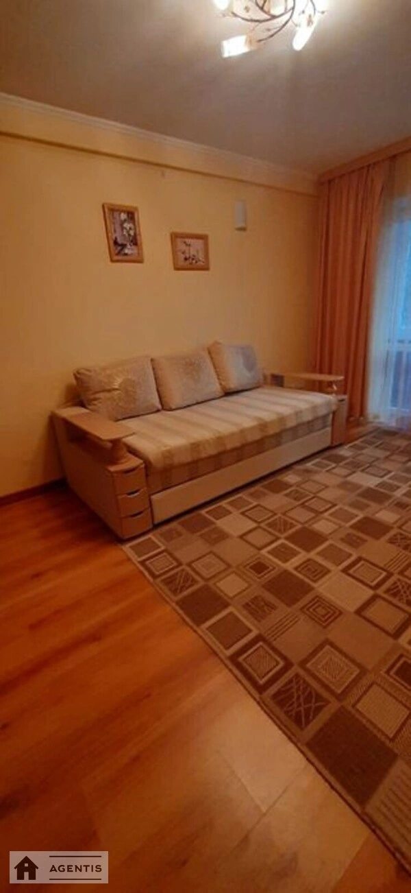 Apartment for rent 1 room, 32 m², 2nd fl./5 floors. 5, Ihorya Turchyna vul. Vasylya Blyukhera, Kyiv. 