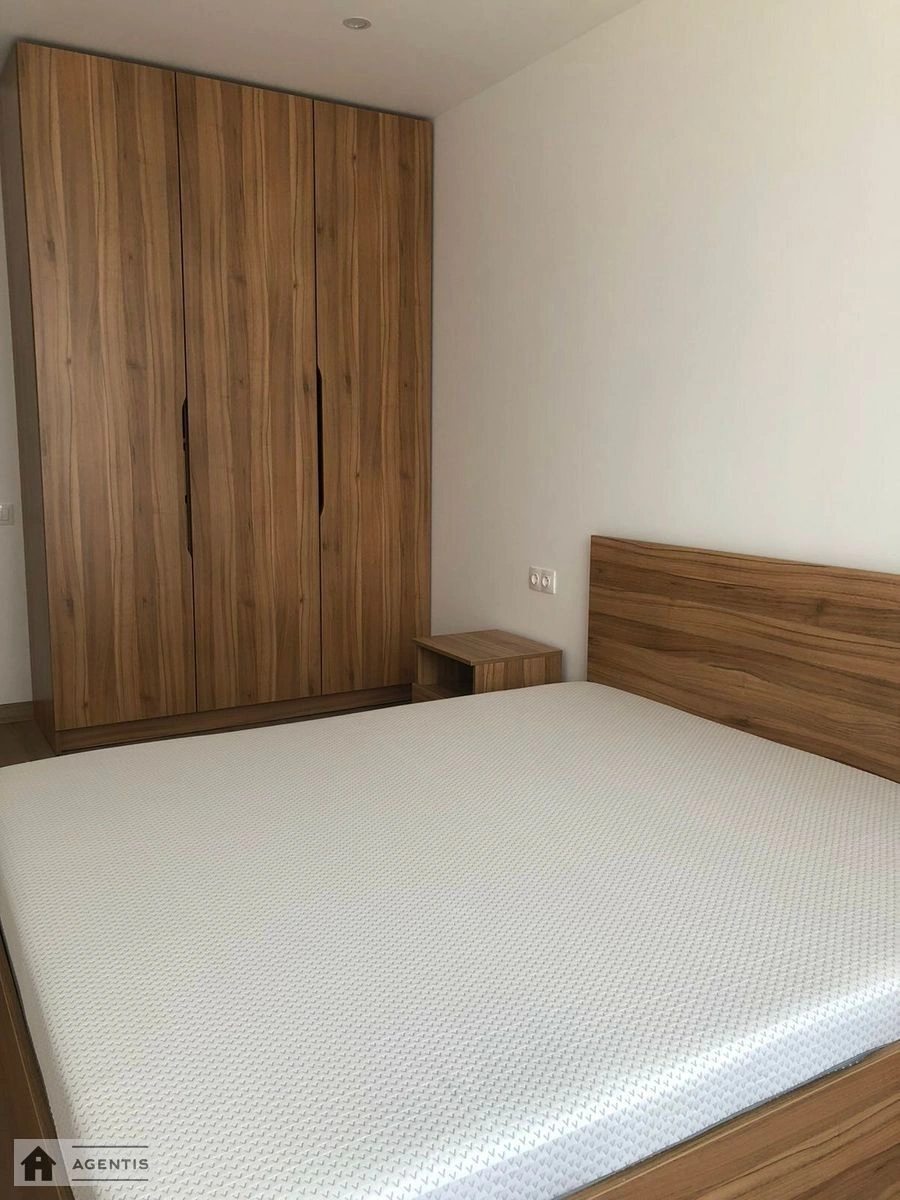 Сдам квартиру 1 комната, 45 m², 8 эт./25 этажей. 6, Євгена Сверстюка вул. (Марини Раскової), Киев. 